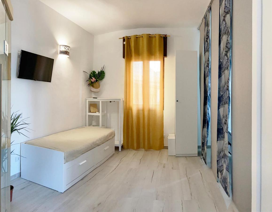 Noemi Holiday House Agnone Bagni Esterno foto