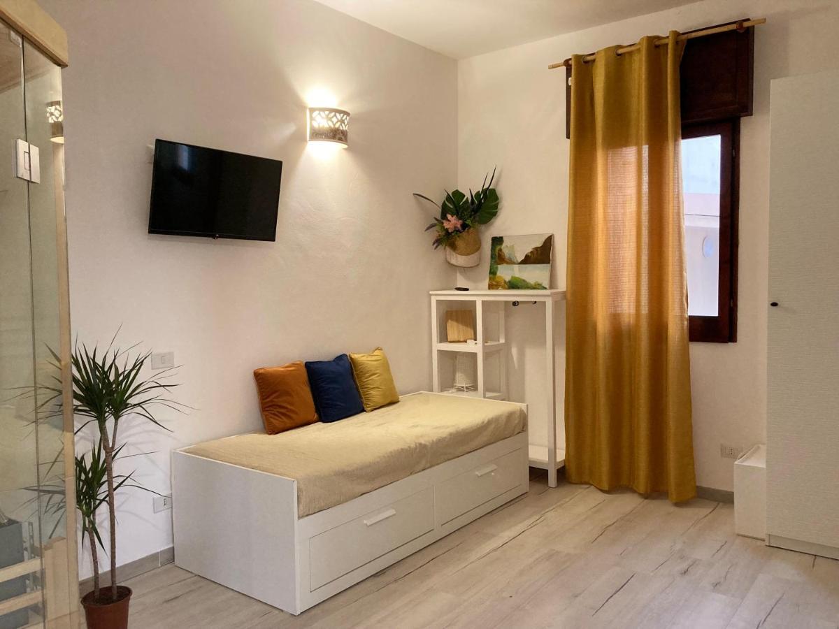Noemi Holiday House Agnone Bagni Esterno foto