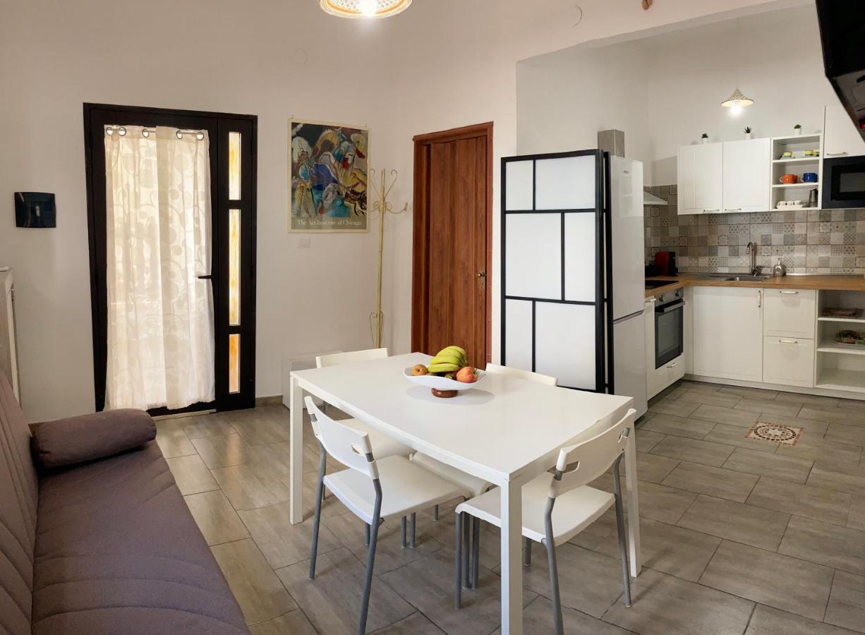 Noemi Holiday House Agnone Bagni Esterno foto