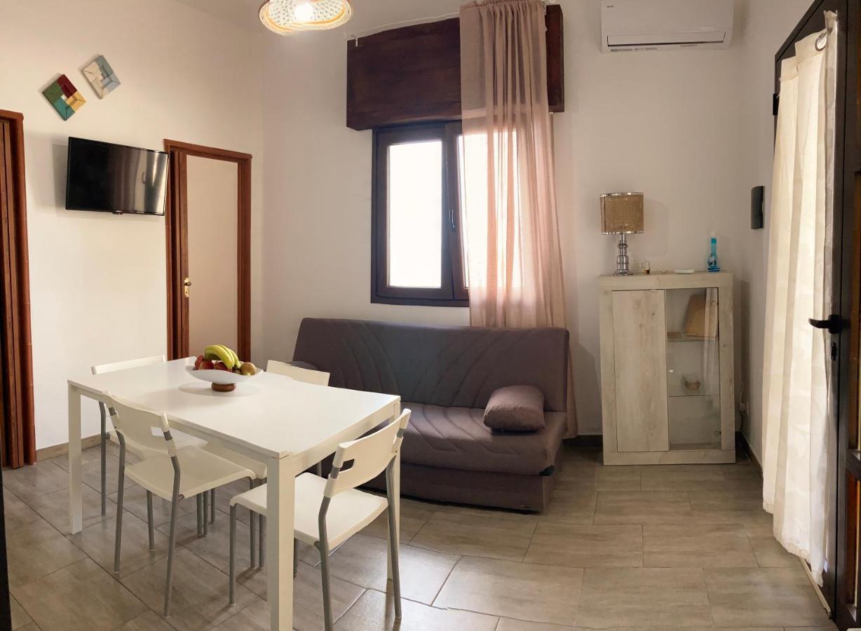 Noemi Holiday House Agnone Bagni Esterno foto