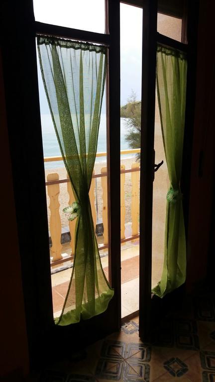 Noemi Holiday House Agnone Bagni Esterno foto