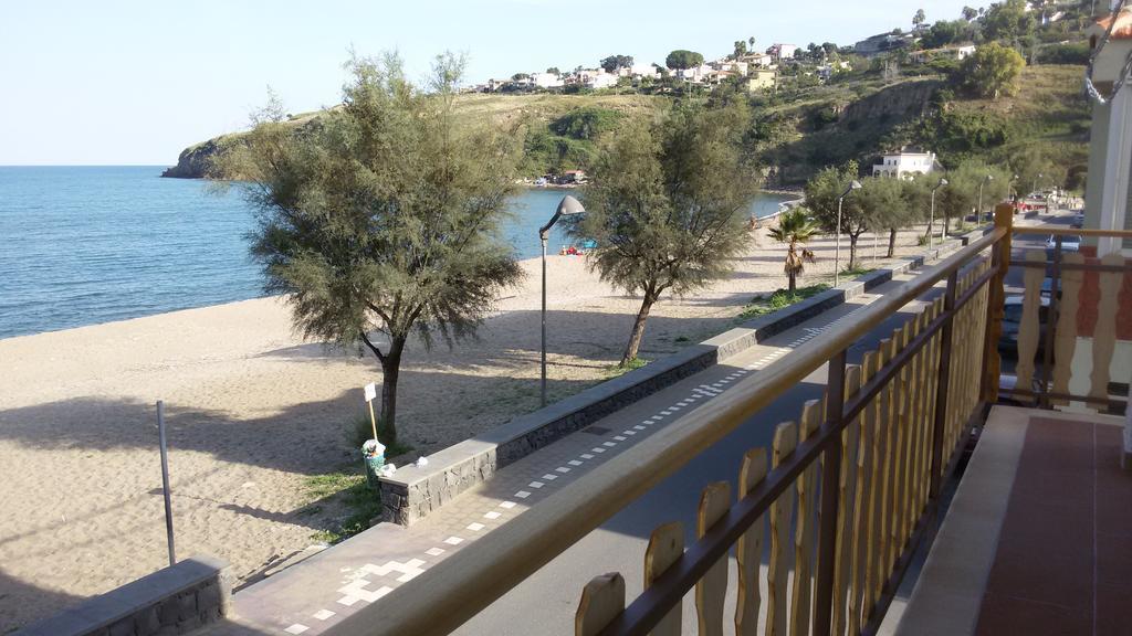 Noemi Holiday House Agnone Bagni Esterno foto