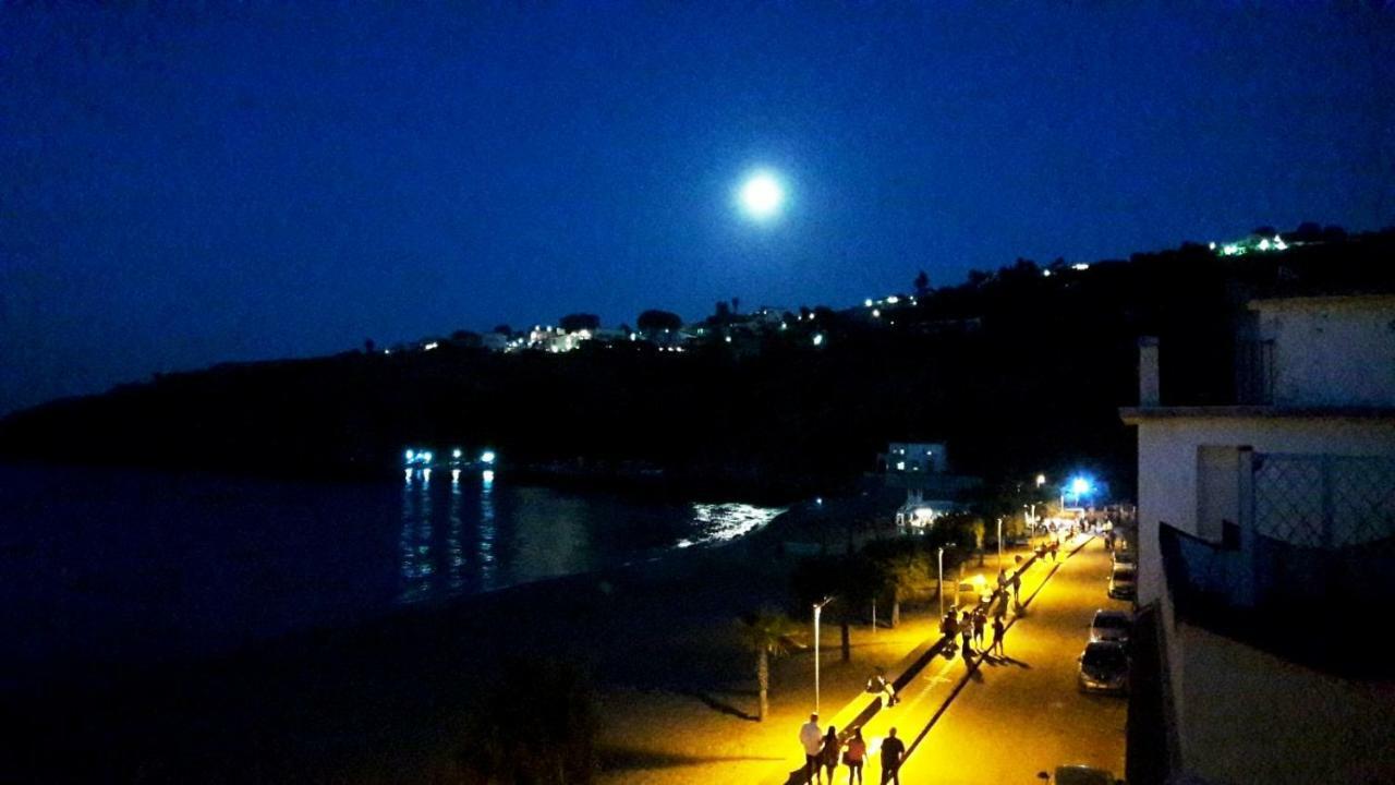 Noemi Holiday House Agnone Bagni Esterno foto